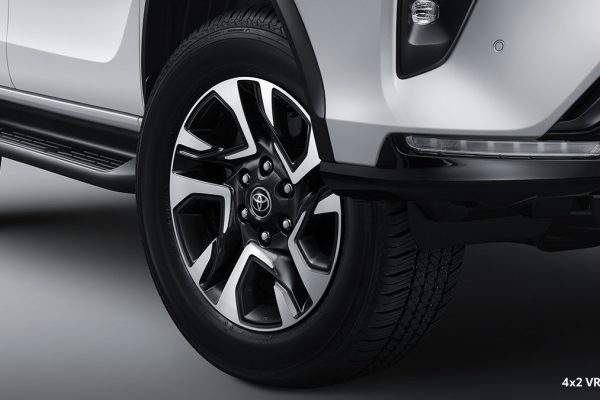 NEW FORTUNER GR SPORT